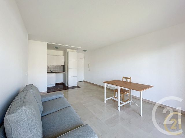 Appartement T2 à louer - 2 pièces - 42.0 m2 - MANDELIEU LA NAPOULE - 06 - PROVENCE-ALPES-COTE-D-AZUR - Century 21 Immobilier Service