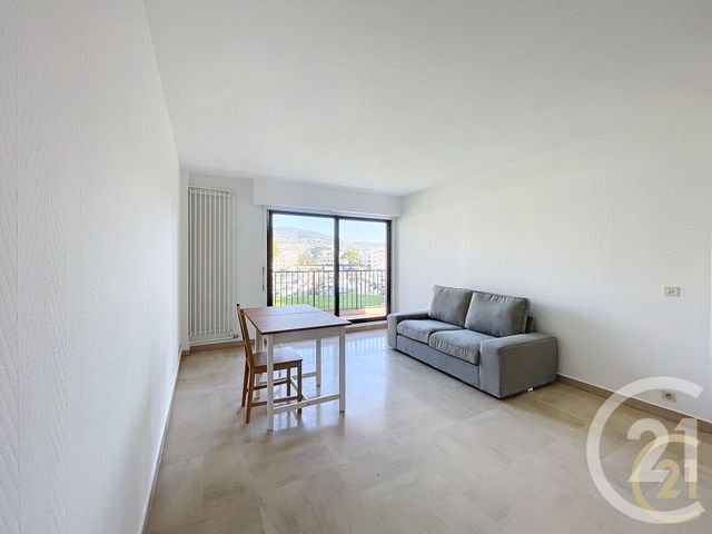 Appartement T2 à louer - 2 pièces - 42.0 m2 - MANDELIEU LA NAPOULE - 06 - PROVENCE-ALPES-COTE-D-AZUR - Century 21 Immobilier Service