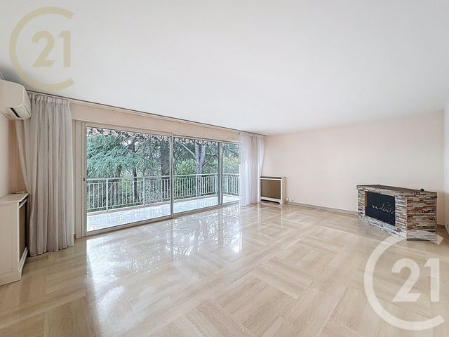 Appartement F4 à vendre - 4 pièces - 110.93 m2 - CANNES - 06 - PROVENCE-ALPES-COTE-D-AZUR - Century 21 Immobilier Service