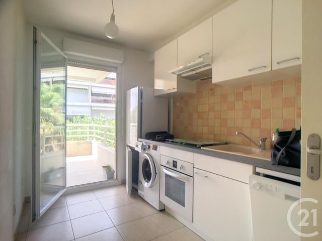 Appartement F3 à louer - 3 pièces - 60.58 m2 - CANNES LA BOCCA - 06 - PROVENCE-ALPES-COTE-D-AZUR - Century 21 Immobilier Service