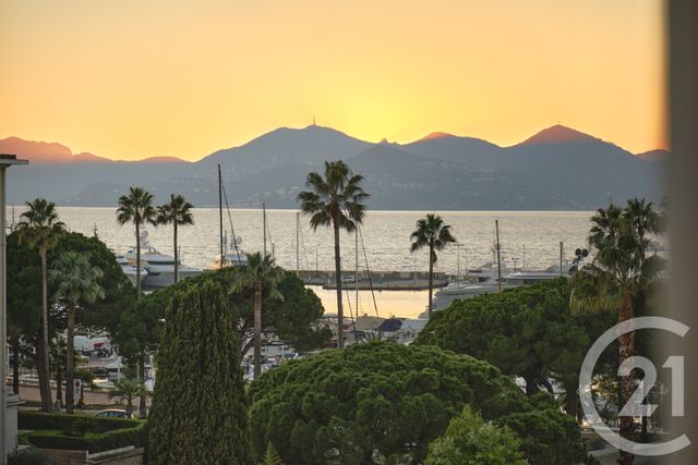 Appartement F2 à vendre - 2 pièces - 34.9 m2 - CANNES - 06 - PROVENCE-ALPES-COTE-D-AZUR - Century 21 Immobilier Service