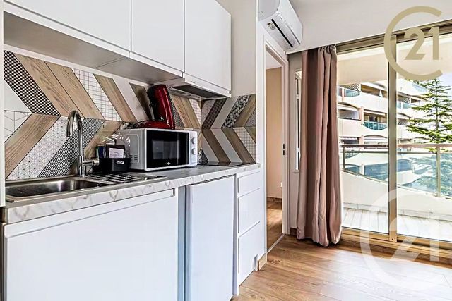 Appartement T2 à vendre - 2 pièces - 34.0 m2 - CANNES - 06 - PROVENCE-ALPES-COTE-D-AZUR - Century 21 Immobilier Service