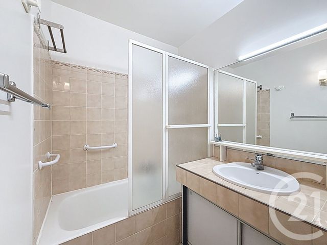 Appartement F3 à louer - 3 pièces - 59.17 m2 - CANNES - 06 - PROVENCE-ALPES-COTE-D-AZUR - Century 21 Immobilier Service