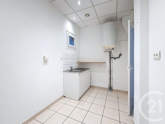 Appartement F4 à louer - 4 pièces - 77.0 m2 - 06 - PROVENCE-ALPES-COTE-D-AZUR - Century 21 Immobilier Service