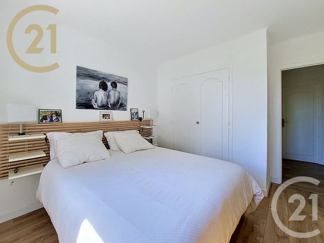 Appartement F5 à vendre - 5 pièces - 77.78 m2 - CANNES - 06 - PROVENCE-ALPES-COTE-D-AZUR - Century 21 Immobilier Service