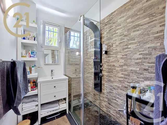 Appartement F5 à vendre - 5 pièces - 77.78 m2 - CANNES - 06 - PROVENCE-ALPES-COTE-D-AZUR - Century 21 Immobilier Service