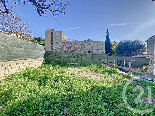 Appartement F3 à louer - 3 pièces - 62.05 m2 - CANNES LA BOCCA - 06 - PROVENCE-ALPES-COTE-D-AZUR - Century 21 Immobilier Service