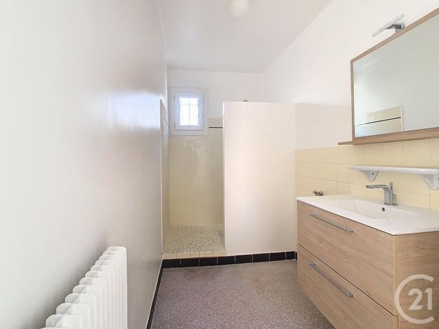 Appartement F3 à louer - 3 pièces - 62.05 m2 - CANNES LA BOCCA - 06 - PROVENCE-ALPES-COTE-D-AZUR - Century 21 Immobilier Service