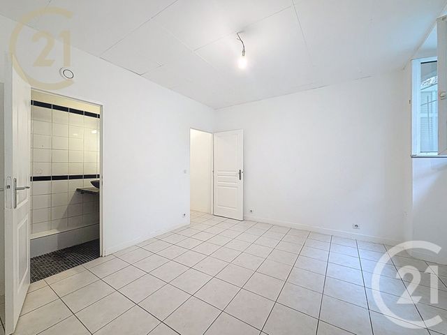 Appartement F2 à louer - 2 pièces - 31.67 m2 - CANNES - 06 - PROVENCE-ALPES-COTE-D-AZUR - Century 21 Immobilier Service