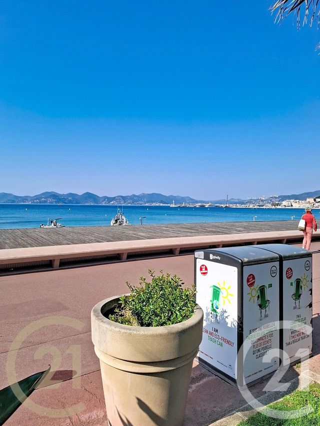 Appartement F3 à vendre - 3 pièces - 32.62 m2 - CANNES - 06 - PROVENCE-ALPES-COTE-D-AZUR - Century 21 Immobilier Service