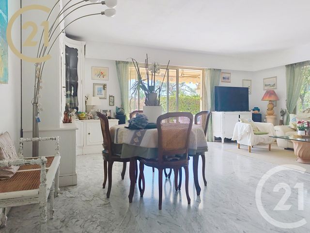 Appartement F3 à vendre - 3 pièces - 83.38 m2 - LE CANNET - 06 - PROVENCE-ALPES-COTE-D-AZUR - Century 21 Immobilier Service