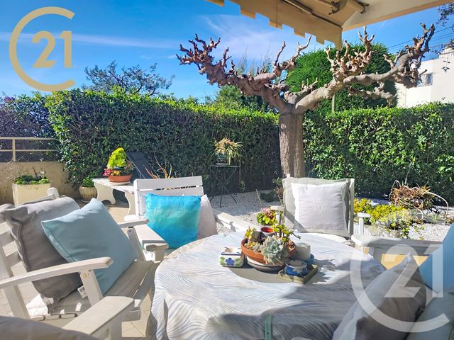 Appartement F3 à vendre - 3 pièces - 83.38 m2 - LE CANNET - 06 - PROVENCE-ALPES-COTE-D-AZUR - Century 21 Immobilier Service