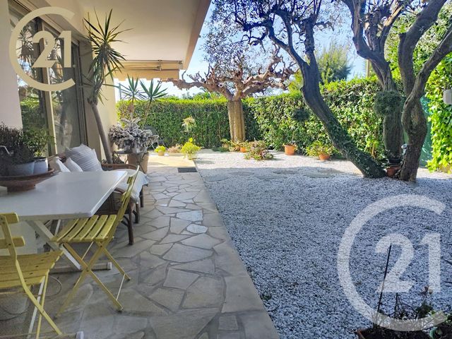 Appartement F3 à vendre - 3 pièces - 83.38 m2 - LE CANNET - 06 - PROVENCE-ALPES-COTE-D-AZUR - Century 21 Immobilier Service