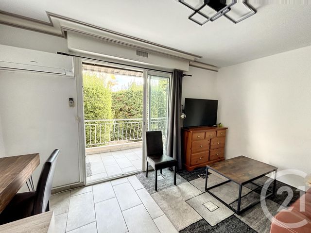 Appartement F2 à louer - 2 pièces - 37.32 m2 - CANNES - 06 - PROVENCE-ALPES-COTE-D-AZUR - Century 21 Immobilier Service