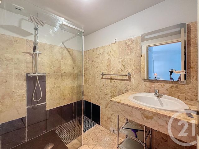 Appartement T2 à louer - 2 pièces - 41.66 m2 - CANNES - 06 - PROVENCE-ALPES-COTE-D-AZUR - Century 21 Immobilier Service