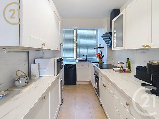 Appartement 2/3pp à vendre - 3 pièces - 68.7 m2 - LE CANNET - 06 - PROVENCE-ALPES-COTE-D-AZUR - Century 21 Immobilier Service