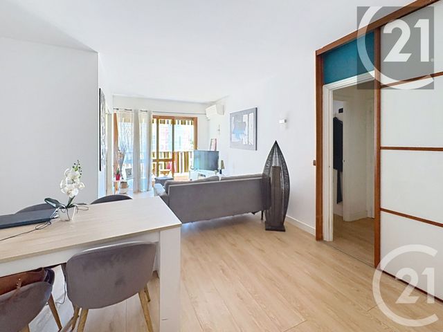 Appartement F2 à vendre - 2 pièces - 44.11 m2 - CANNES - 06 - PROVENCE-ALPES-COTE-D-AZUR - Century 21 Immobilier Service