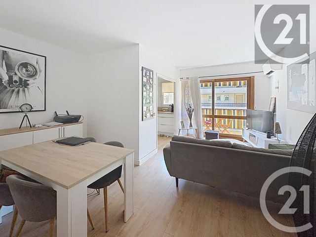Appartement F2 à vendre - 2 pièces - 44.11 m2 - CANNES - 06 - PROVENCE-ALPES-COTE-D-AZUR - Century 21 Immobilier Service