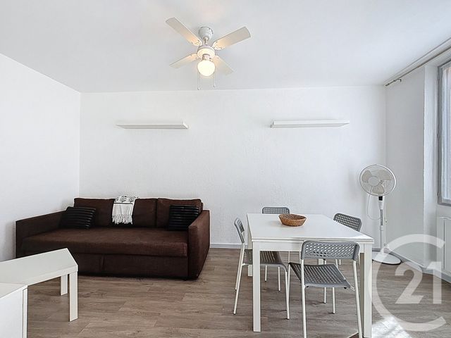 Appartement T2 à louer - 2 pièces - 43.0 m2 - CANNES - 06 - PROVENCE-ALPES-COTE-D-AZUR - Century 21 Immobilier Service