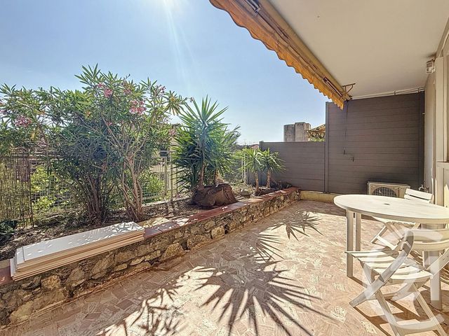 Appartement F1 à louer - 1 pièce - 33.01 m2 - CANNES - 06 - PROVENCE-ALPES-COTE-D-AZUR - Century 21 Immobilier Service