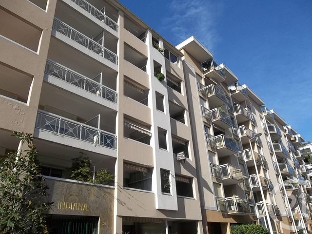 parking à louer - 10.0 m2 - CANNES - 06 - PROVENCE-ALPES-COTE-D-AZUR - Century 21 Immobilier Service