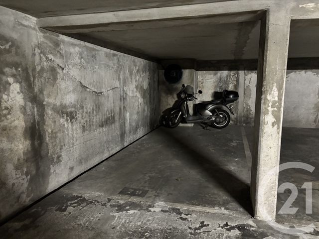 parking à louer - 10.0 m2 - CANNES - 06 - PROVENCE-ALPES-COTE-D-AZUR - Century 21 Immobilier Service