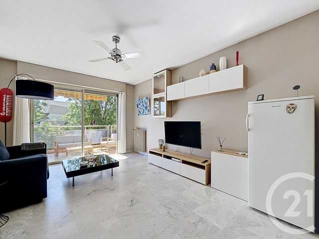 Appartement Studio à louer - 1 pièce - 31.14 m2 - CANNES - 06 - PROVENCE-ALPES-COTE-D-AZUR - Century 21 Immobilier Service