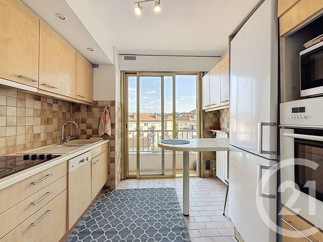 Appartement T4 à louer - 3 pièces - 76.27 m2 - CANNES LA BOCCA - 06 - PROVENCE-ALPES-COTE-D-AZUR - Century 21 Immobilier Service