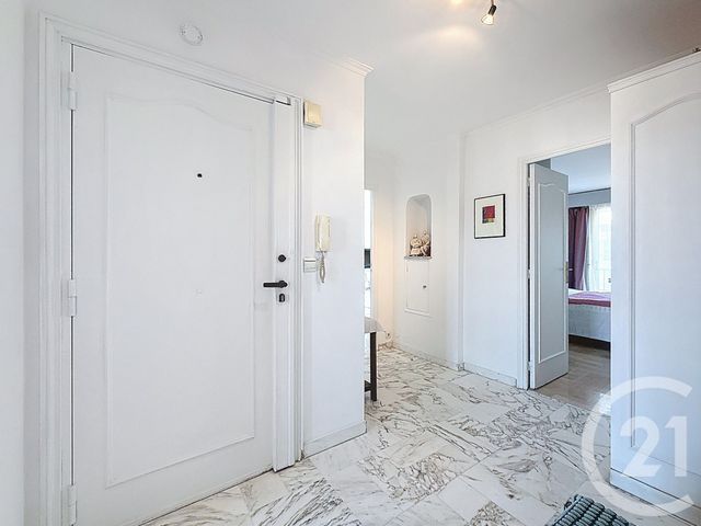 Appartement T4 à louer - 3 pièces - 76.27 m2 - CANNES LA BOCCA - 06 - PROVENCE-ALPES-COTE-D-AZUR - Century 21 Immobilier Service