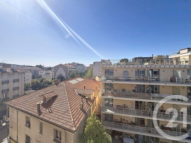Appartement F2 à louer - 2 pièces - 45.02 m2 - CANNES - 06 - PROVENCE-ALPES-COTE-D-AZUR - Century 21 Immobilier Service