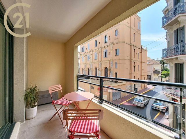 Appartement F2 à vendre - 2 pièces - 33.46 m2 - CANNES - 06 - PROVENCE-ALPES-COTE-D-AZUR - Century 21 Immobilier Service