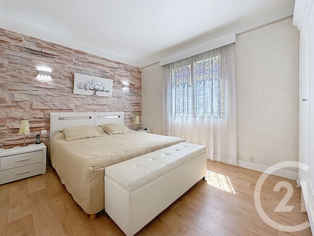 maison à vendre - 4 pièces - 84.0 m2 - CANNES LA BOCCA - 06 - PROVENCE-ALPES-COTE-D-AZUR - Century 21 Immobilier Service