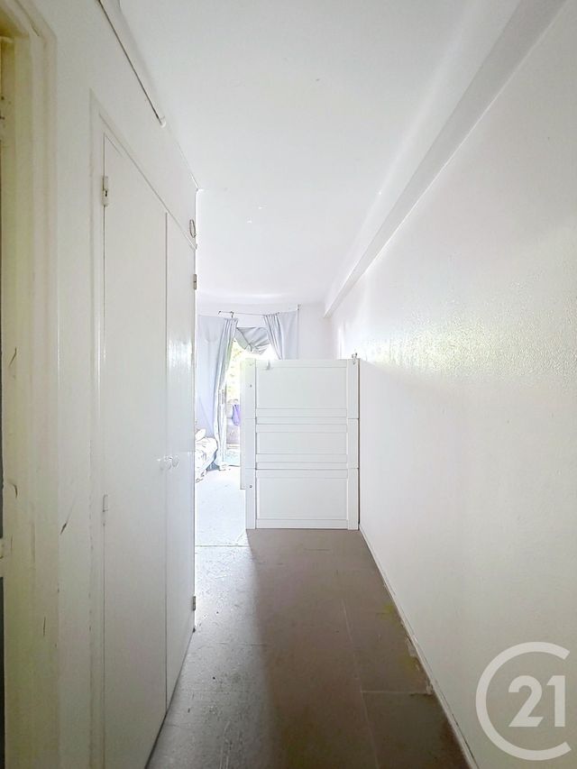Appartement Studio à vendre - 1 pièce - 22.76 m2 - CANNES - 06 - PROVENCE-ALPES-COTE-D-AZUR - Century 21 Immobilier Service