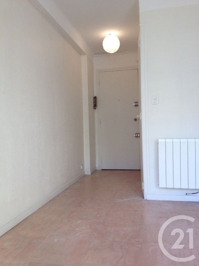 Appartement Studio à vendre - 1 pièce - 22.76 m2 - CANNES - 06 - PROVENCE-ALPES-COTE-D-AZUR - Century 21 Immobilier Service