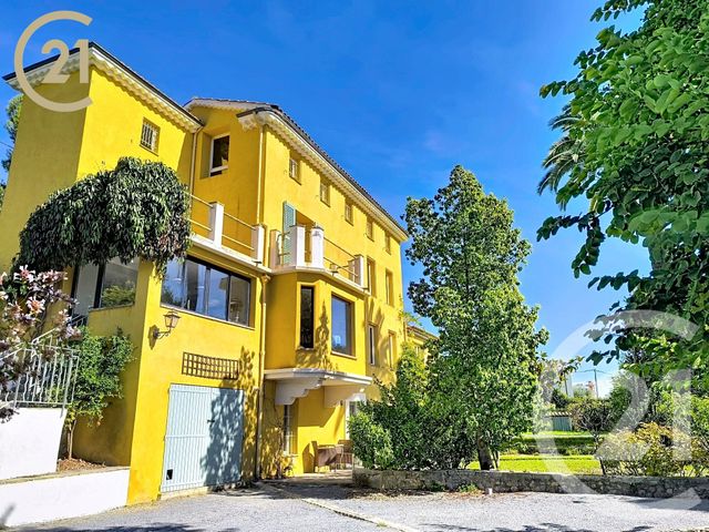 maison à vendre - 9 pièces - 218.57 m2 - VALLAURIS - 06 - PROVENCE-ALPES-COTE-D-AZUR - Century 21 Immobilier Service