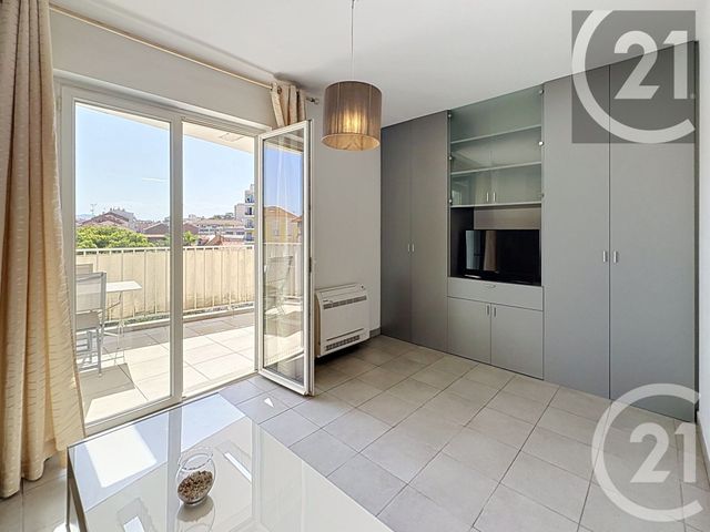 Appartement F1 à vendre - 1 pièce - 23.97 m2 - CANNES - 06 - PROVENCE-ALPES-COTE-D-AZUR - Century 21 Immobilier Service