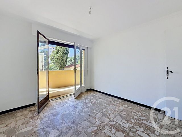 Appartement T2 à louer - 2 pièces - 42.12 m2 - LE CANNET - 06 - PROVENCE-ALPES-COTE-D-AZUR - Century 21 Immobilier Service