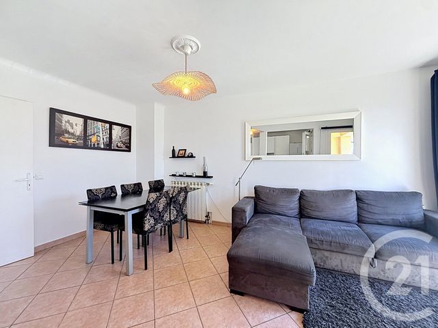 Appartement F3 à louer - 3 pièces - 55.24 m2 - CANNES LA BOCCA - 06 - PROVENCE-ALPES-COTE-D-AZUR - Century 21 Immobilier Service