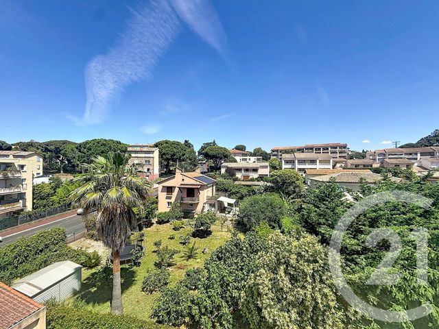 Appartement F3 à louer - 3 pièces - 55.24 m2 - CANNES LA BOCCA - 06 - PROVENCE-ALPES-COTE-D-AZUR - Century 21 Immobilier Service