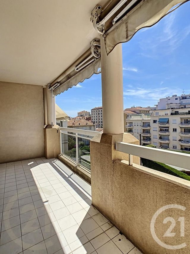 Appartement F3 à louer - 3 pièces - 69.53 m2 - CANNES - 06 - PROVENCE-ALPES-COTE-D-AZUR - Century 21 Immobilier Service