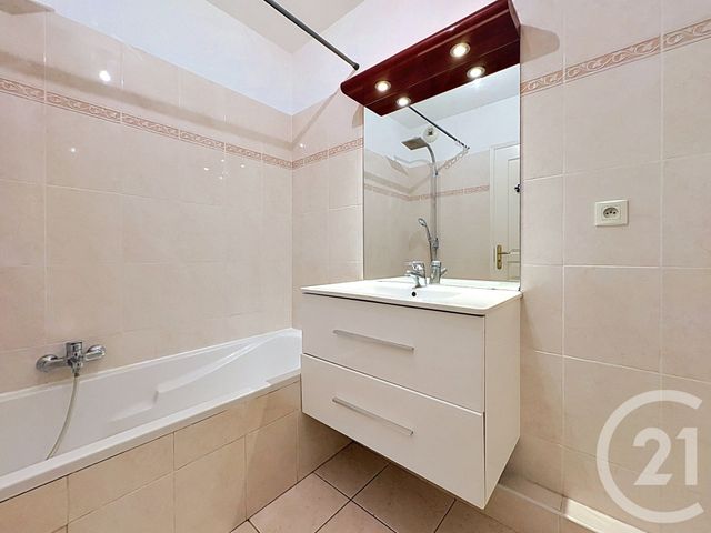 Appartement T2 à vendre - 2 pièces - 49.01 m2 - CANNES - 06 - PROVENCE-ALPES-COTE-D-AZUR - Century 21 Immobilier Service