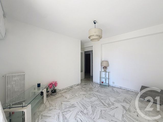 Appartement Studio à louer - 1 pièce - 35.0 m2 - CANNES LA BOCCA - 06 - PROVENCE-ALPES-COTE-D-AZUR - Century 21 Immobilier Service