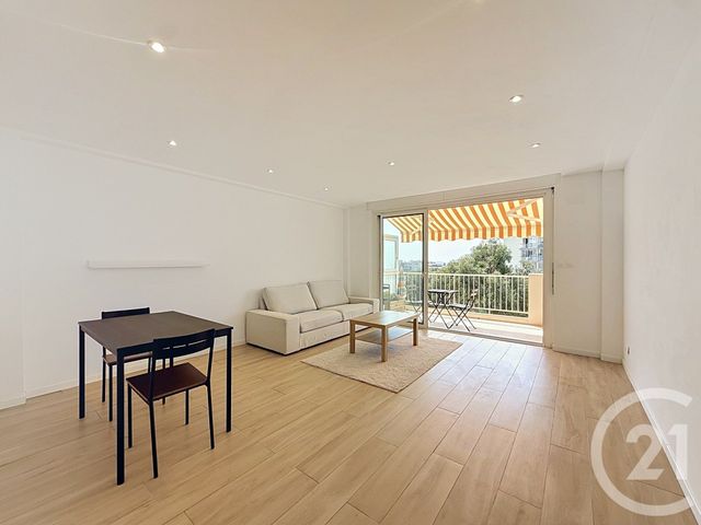 Appartement F2 à louer CANNES