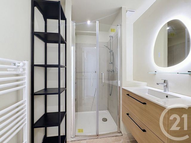 Appartement F2 à louer - 3 pièces - 61.32 m2 - CANNES - 06 - PROVENCE-ALPES-COTE-D-AZUR - Century 21 Immobilier Service