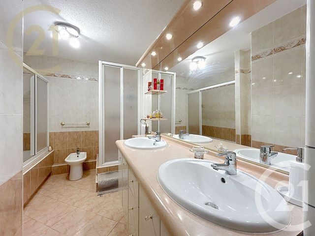 Appartement F4 à vendre - 4 pièces - 85.0 m2 - CANNES LA BOCCA - 06 - PROVENCE-ALPES-COTE-D-AZUR - Century 21 Immobilier Service