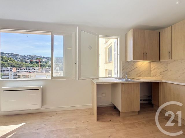 Appartement F4 à louer - 4 pièces - 65.1 m2 - LE CANNET - 06 - PROVENCE-ALPES-COTE-D-AZUR - Century 21 Immobilier Service