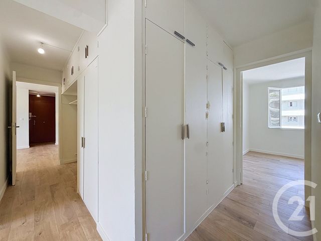 Appartement F4 à louer - 4 pièces - 65.1 m2 - LE CANNET - 06 - PROVENCE-ALPES-COTE-D-AZUR - Century 21 Immobilier Service
