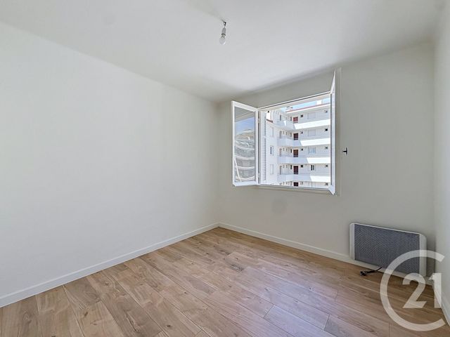Appartement F4 à louer - 4 pièces - 65.1 m2 - LE CANNET - 06 - PROVENCE-ALPES-COTE-D-AZUR - Century 21 Immobilier Service