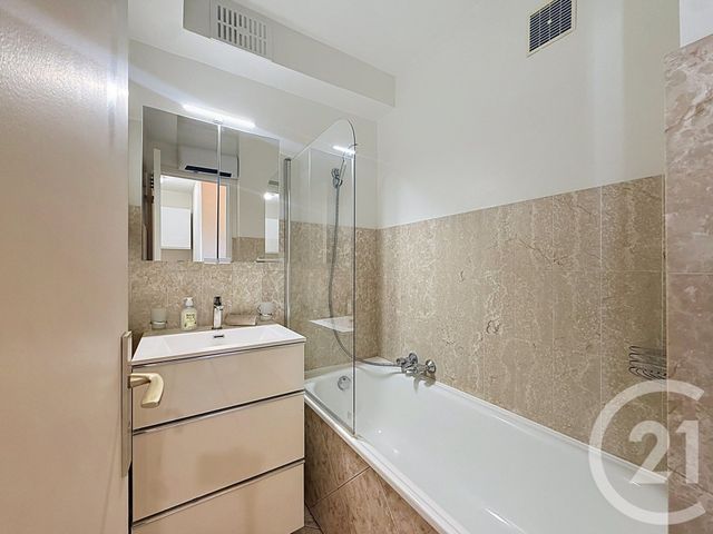 Appartement F2 à louer - 2 pièces - 24.25 m2 - CANNES - 06 - PROVENCE-ALPES-COTE-D-AZUR - Century 21 Immobilier Service