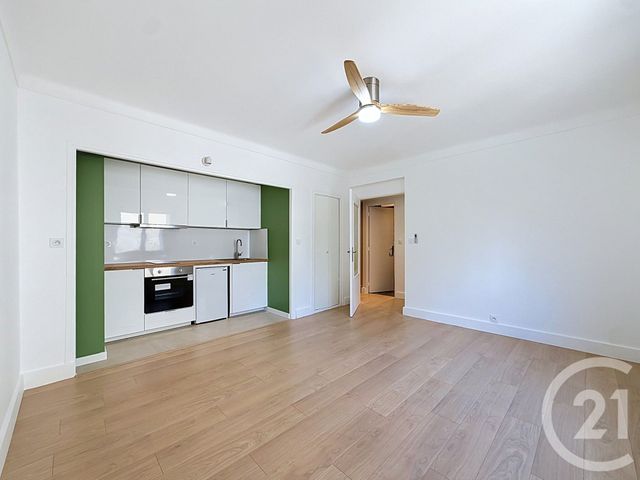 Appartement F1 à louer CANNES